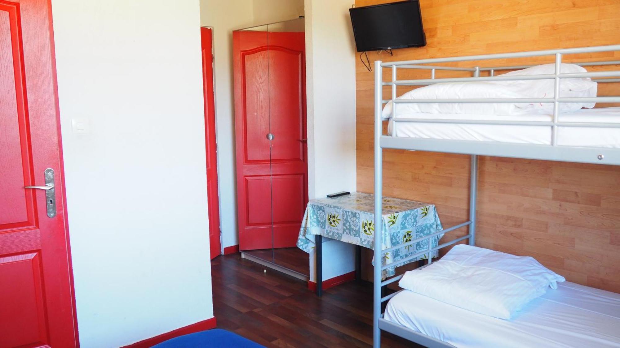 Le Logis De La Garenne Hotel Morestel Ngoại thất bức ảnh
